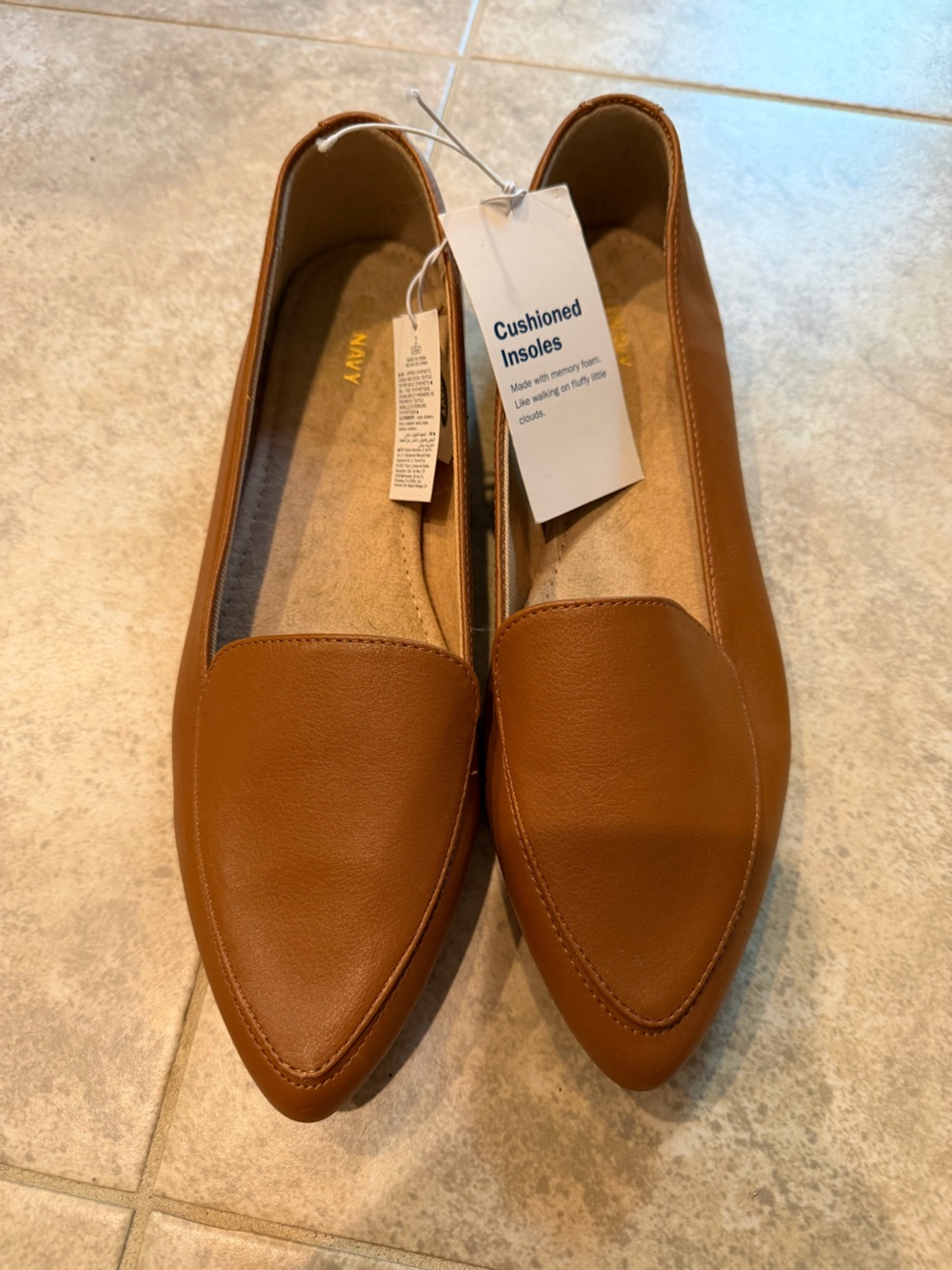 Old Navy Women's Tan Pointed Toe Flats